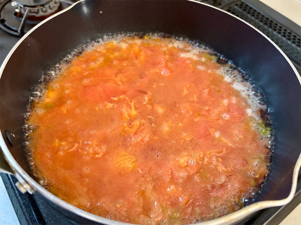【昭和のトマトスープ】揚げじゃがクルトンが絶品すぎる！トマトを煮込むのは「和風だし」だって!?