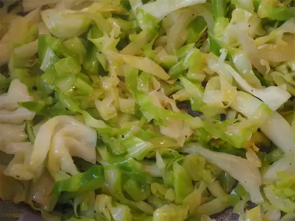 「【トースターですぐ作れる】キャベツの甘みが優勝する「豆乳キッシュ」作ってみた！パイ生地も不要でお手軽♪」の画像