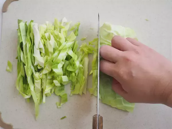 「【トースターですぐ作れる】キャベツの甘みが優勝する「豆乳キッシュ」作ってみた！パイ生地も不要でお手軽♪」の画像