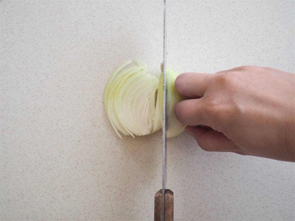 【トースターですぐ作れる】キャベツの甘みが優勝する「豆乳キッシュ」作ってみた！パイ生地も不要でお手軽♪