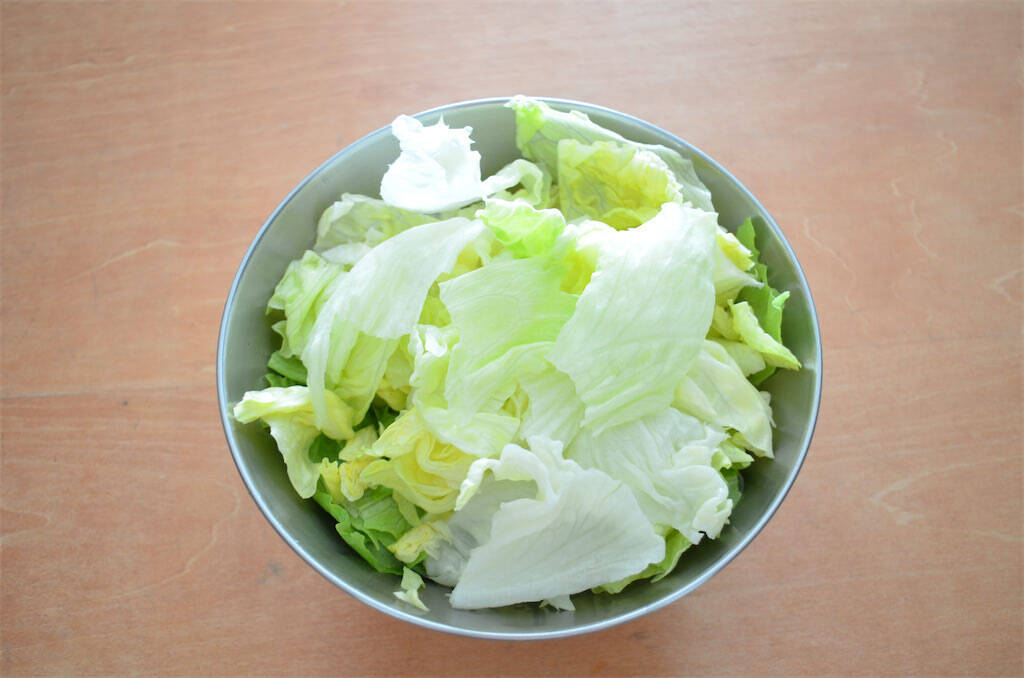 【レタスの新定番】冬は断然スープがいい！コーンと卵入り「中華風スープ」作ってみた♪これはホッとする♡