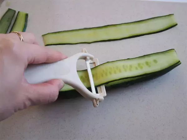 「【おにぎりでひな人形】生ハム＆きゅうりで巻いて「おひなさまプレート」にしてみた！キュートさ120％♡」の画像