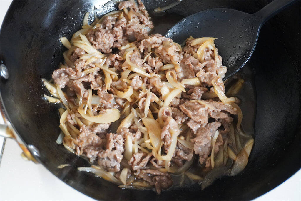 ブラジルの粉モン「パステル」がカリモチッうま～！具は肉じゃが風なの♡ぜひ国産小麦粉で！【農家直伝】