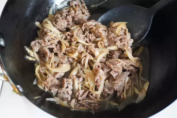 「ブラジルの粉モン「パステル」がカリモチッうま～！具は肉じゃが風なの♡ぜひ国産小麦粉で！【農家直伝】」の画像
