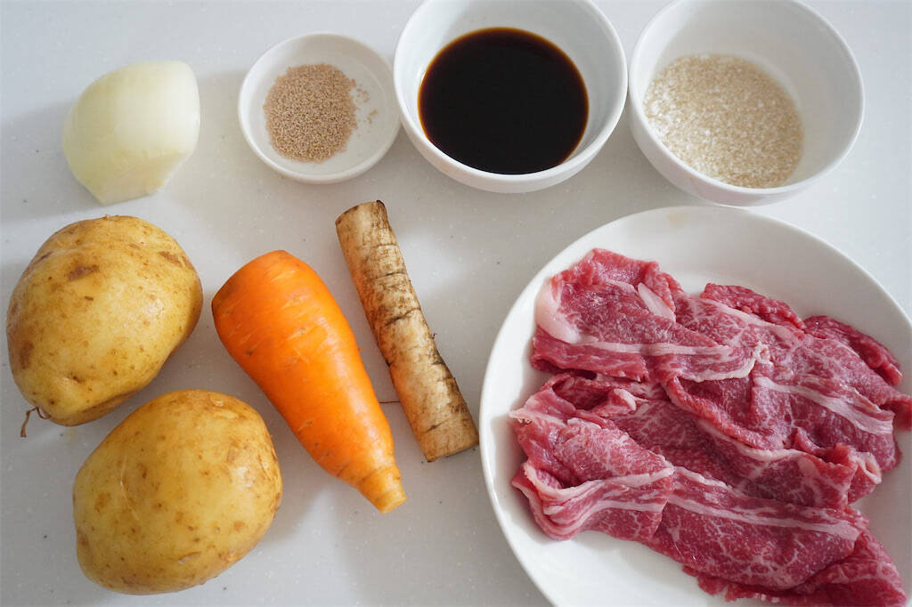 ブラジルの粉モン「パステル」がカリモチッうま～！具は肉じゃが風なの♡ぜひ国産小麦粉で！【農家直伝】