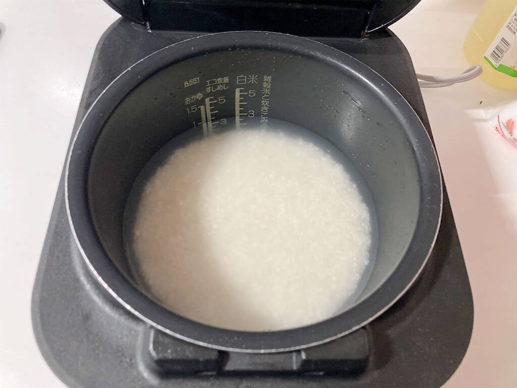 【1万個以上握った達人が教える】裏ワザ連発「塩おにぎりの握り方」試してみた！覚えたら一生役立つよ♡