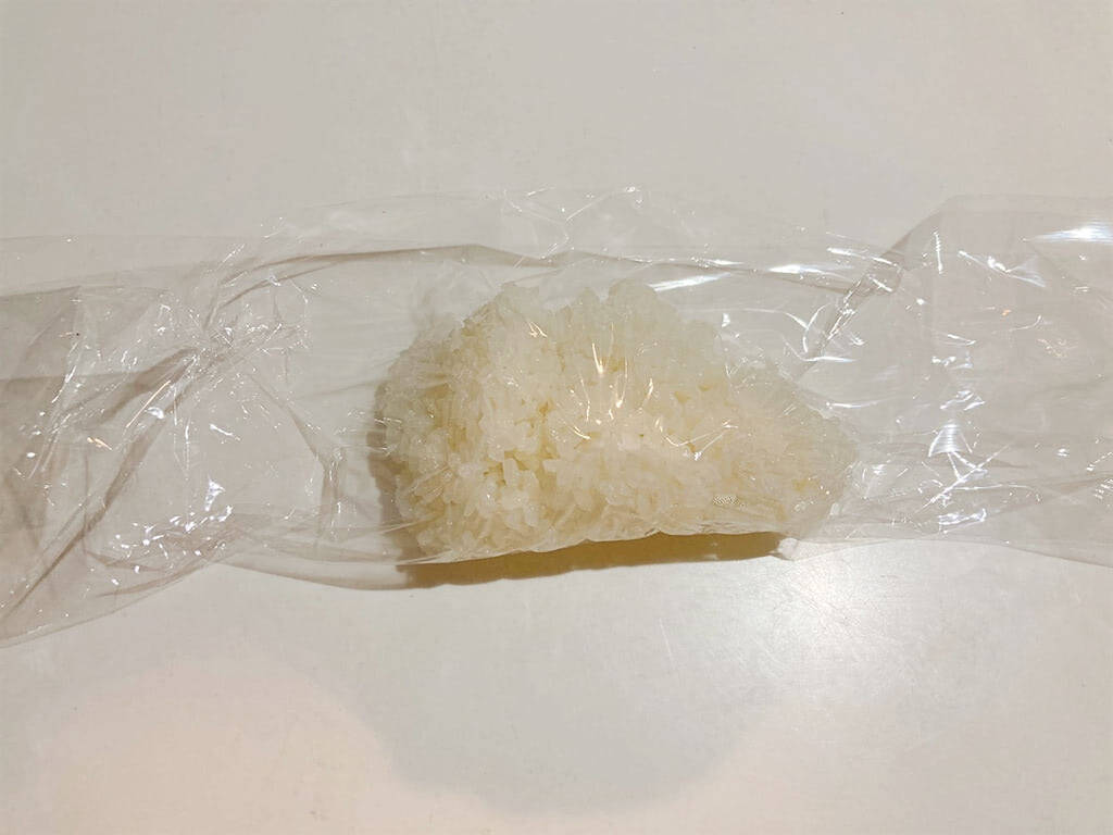 【1万個以上握った達人が教える】裏ワザ連発「塩おにぎりの握り方」試してみた！覚えたら一生役立つよ♡