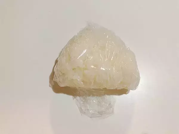 「【1万個以上握った達人が教える】裏ワザ連発「塩おにぎりの握り方」試してみた！覚えたら一生役立つよ♡」の画像