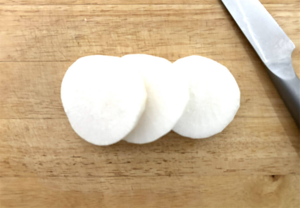 【おばあちゃんの乾燥対策】材料2つでうるおい補給「ハチミツ大根」作ってみた！優しくて甘〜い♡