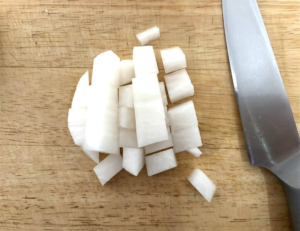 【おばあちゃんの乾燥対策】材料2つでうるおい補給「ハチミツ大根」作ってみた！優しくて甘〜い♡