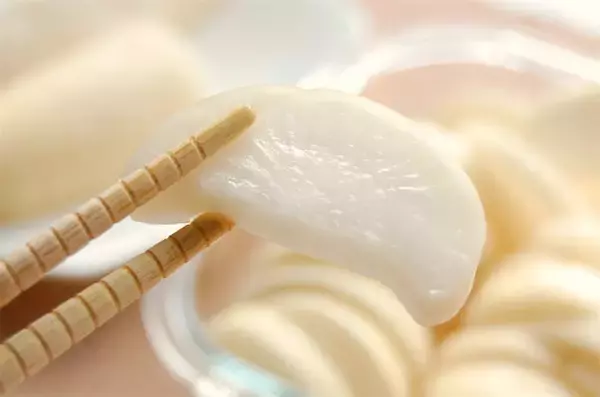 【熟成の7日間】袋に入れてじっと待つ♡大根1本と家にある調味料で出来る「自家製たくあん」作ってみた