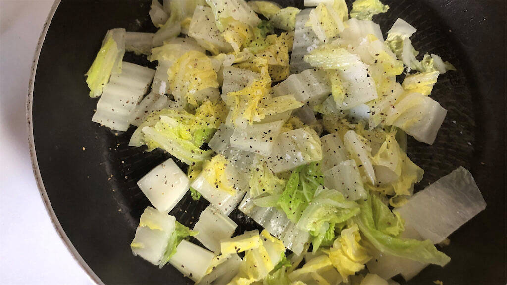 【調理のスゴ技】白菜の「バター蒸し」を試してみた！バターなのに軽～い♪白菜の旨味が膨らんで甘～い♡
