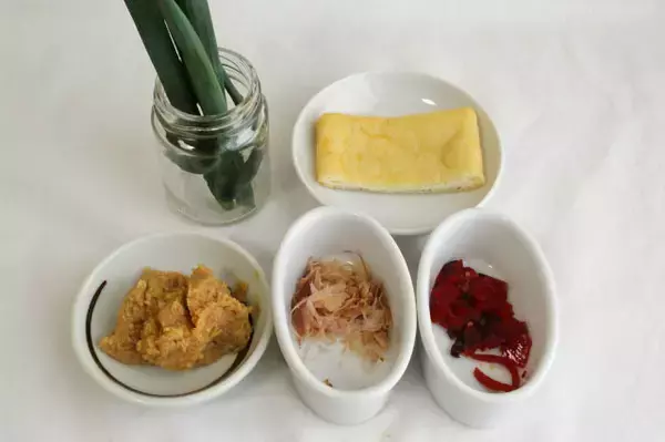 「【福神漬けのじゃない使い方】「みそ玉」に仕込んでみた！お湯を注いで30秒で…朝の救世主みそ汁になった件♡」の画像
