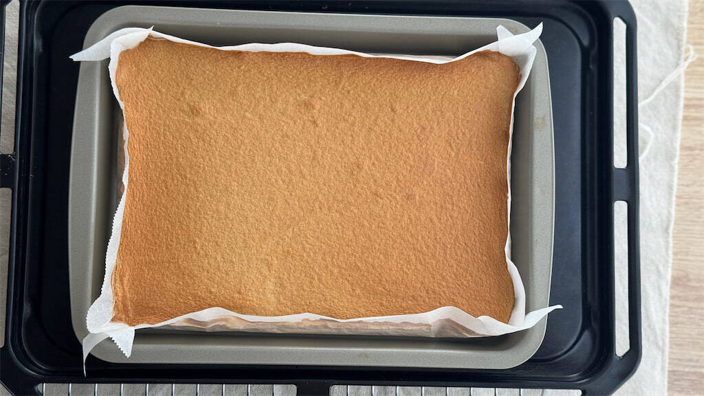 【至福のくちどけ】ほろ苦な「米粉のコーヒーロールケーキ」をご紹介！極上のしっとり感♡【元パティシエ直伝】