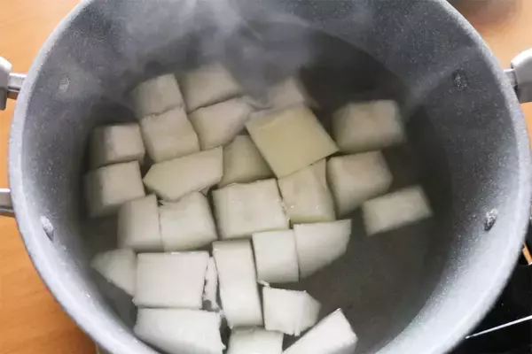 「【麻婆の新定番キター！】農家直伝の「トウガン麻婆」作ろう！超絶ジューシーで箸止まらん【トウガン初心者向け】」の画像