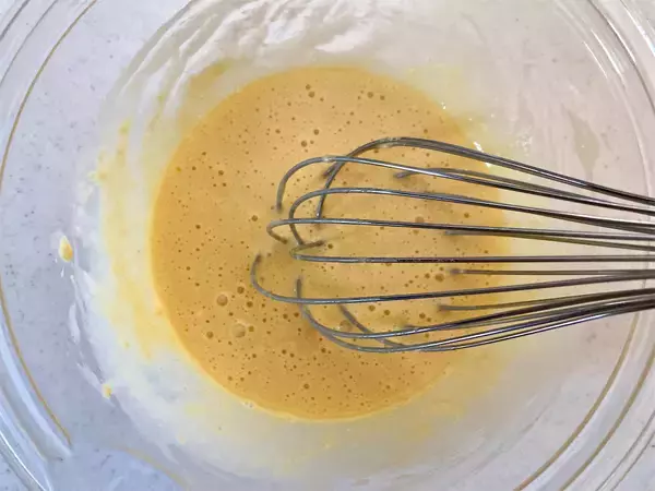 「鳥羽シェフが“人生で一番おいしいと思う”「お好み焼き鳥羽スペシャル」に挑戦♪カリッふわっ食感大成功！」の画像