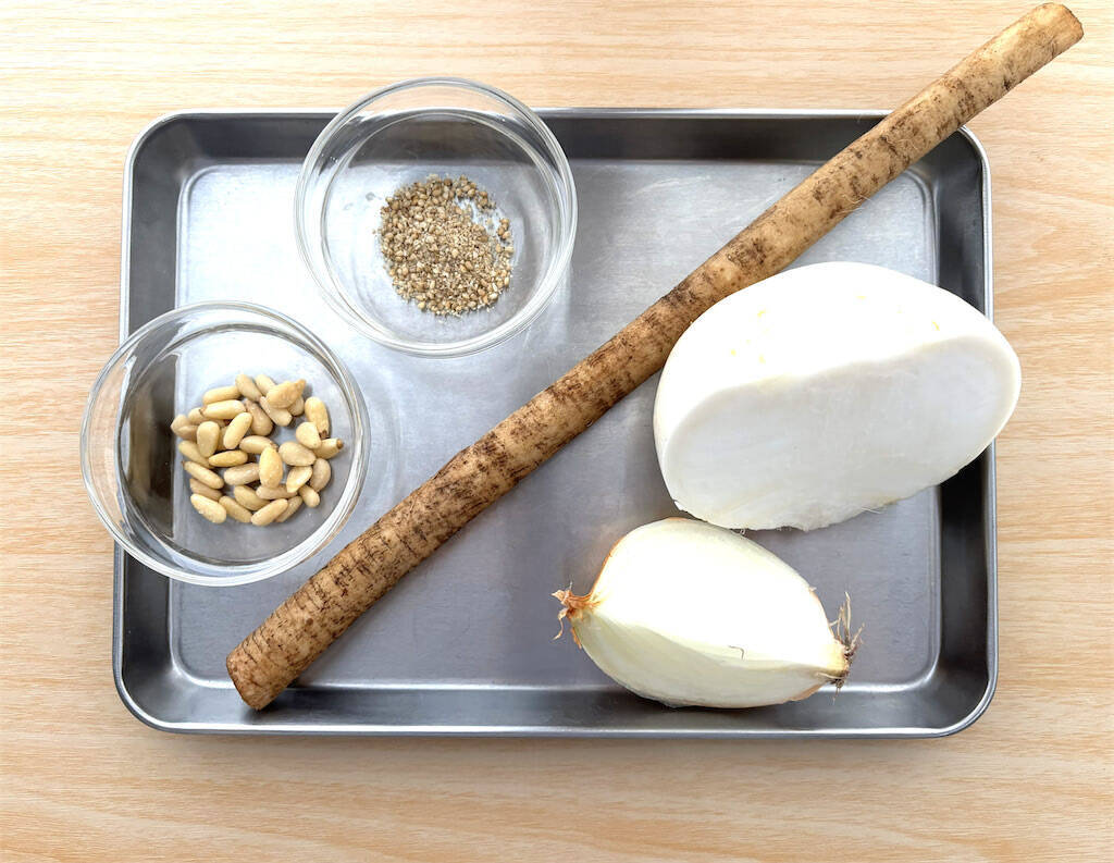 【ごぼう×かぶの極上コンビ】寒い朝に嬉しすぎる「根菜ポタージュ」作ってみた！豆乳ベースでまろやかに潤う♡