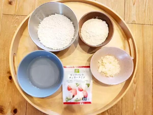 「【たこ焼き器の裏ワザ】チーズが伸び～る溢れる～♡もっちもちの「チーズボール」作ろう！コロコロン♡」の画像