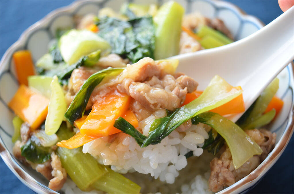 【中華丼にオリーブオイル!?】さらに「〇〇のすりおろし」で旨味爆発！新感覚の「あんかけ丼」作ってみた♪