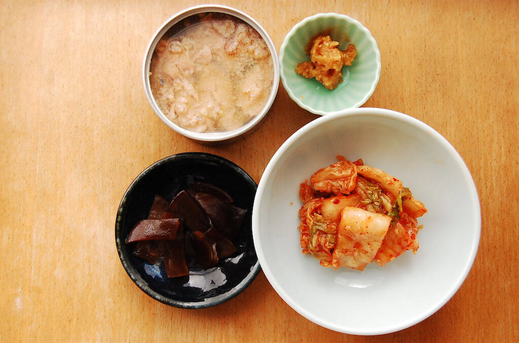 【花粉症対抗レシピ!?】ビタミンDたっぷりな「サバ缶とキムチのみそ煮」作ってみた！5分で作れたよ〜