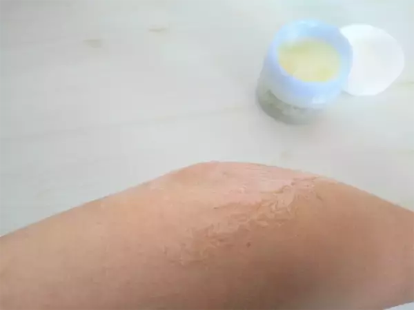 「「砂糖」の保湿効果でツルスベしっとり♡細かな粒子の「シュガースクラブ」でケアしてみたら…【正直レポ】」の画像