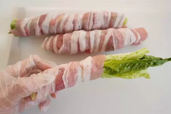 「【旬のロメインレタス】をサラダじゃなくて「肉巻き」にしてみた！加熱で風味と甘味が開花♪【農家直伝】」の画像