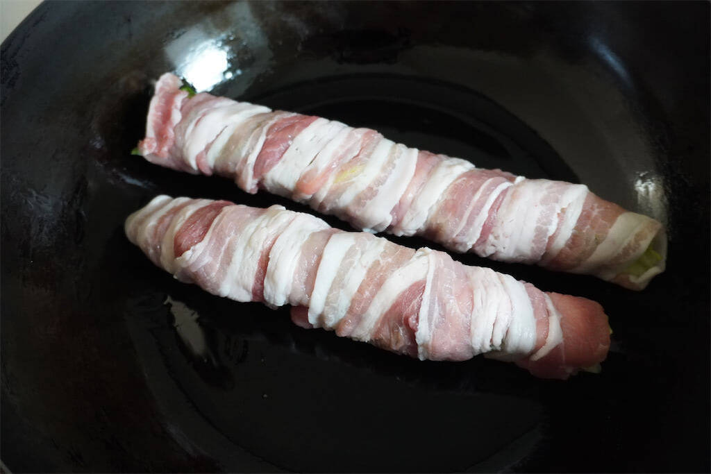 【旬のロメインレタス】をサラダじゃなくて「肉巻き」にしてみた！加熱で風味と甘味が開花♪【農家直伝】