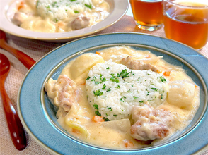 【かぶ×鶏もも肉】でトロトロ濃厚な「クリーム煮」作ろう！かぶがデザート級に甘っ♡え、ご飯にかけちゃうの!?