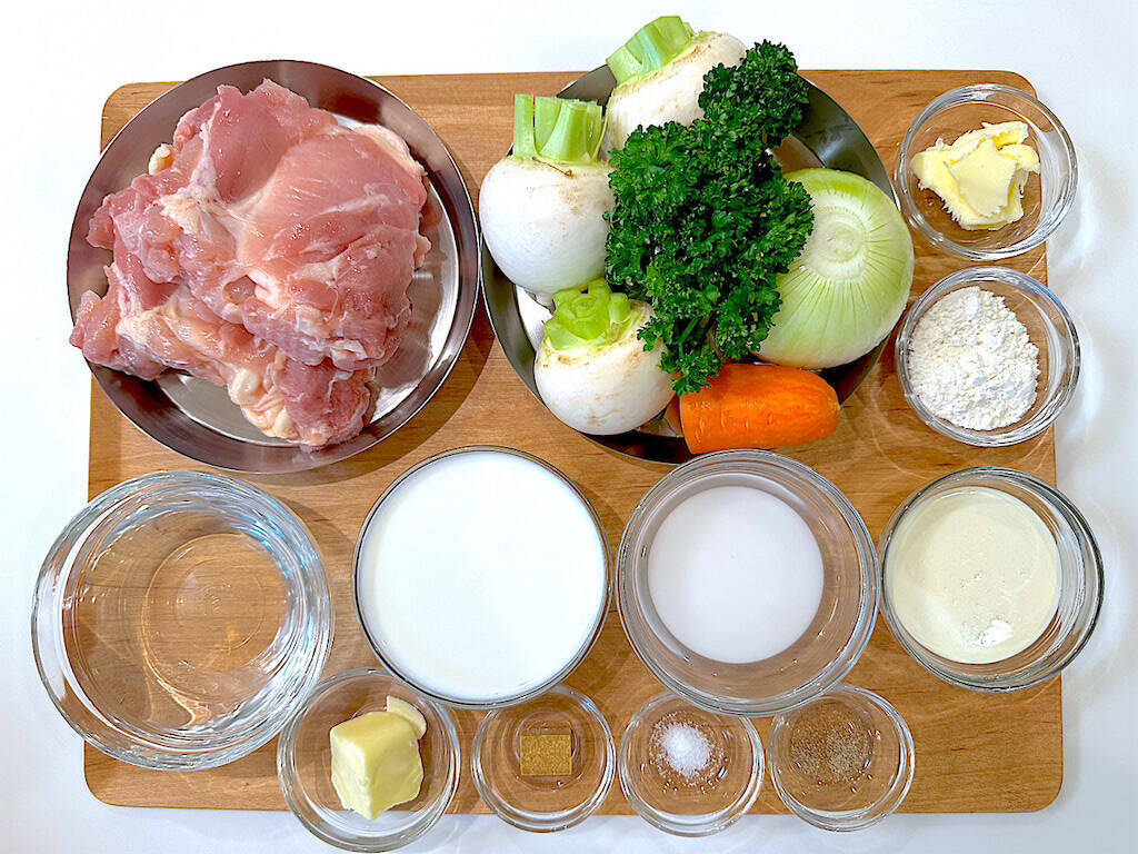 【かぶ×鶏もも肉】でトロトロ濃厚な「クリーム煮」作ろう！かぶがデザート級に甘っ♡え、ご飯にかけちゃうの!?