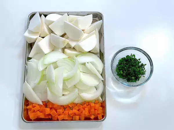 「【かぶ×鶏もも肉】でトロトロ濃厚な「クリーム煮」作ろう！かぶがデザート級に甘っ♡え、ご飯にかけちゃうの!?」の画像
