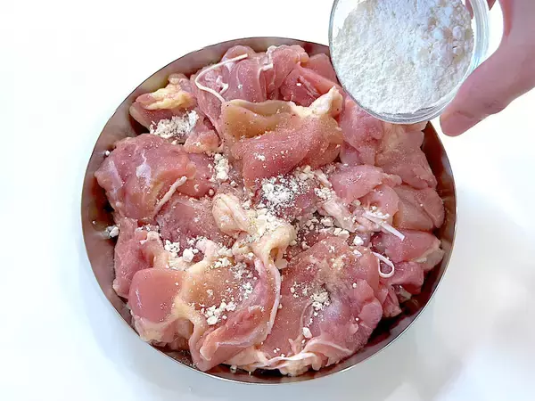 「【かぶ×鶏もも肉】でトロトロ濃厚な「クリーム煮」作ろう！かぶがデザート級に甘っ♡え、ご飯にかけちゃうの!?」の画像