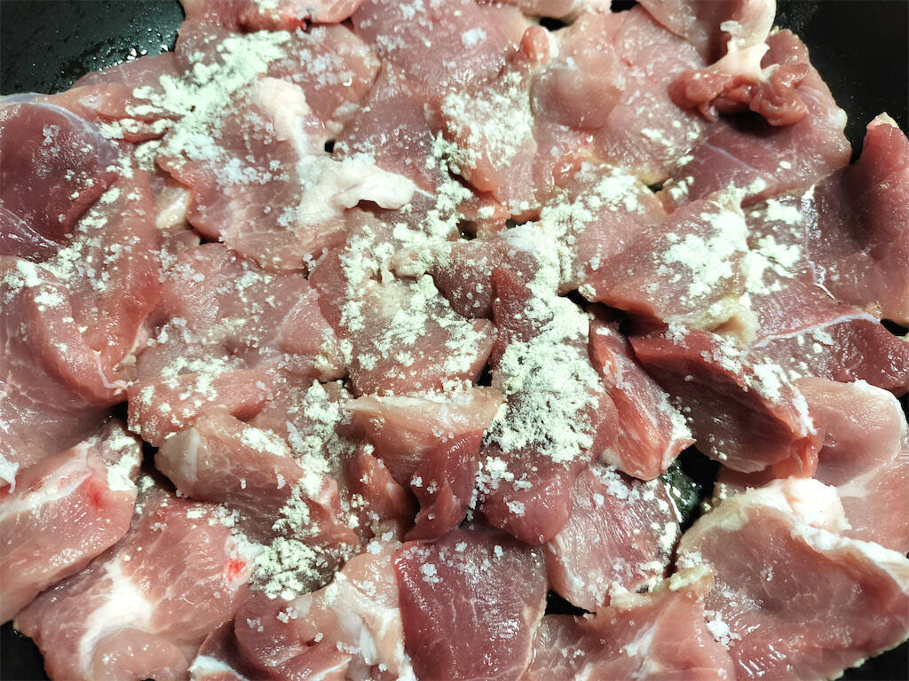 【シェフ三國の冬はこってり系】チーズをソースに!?ブイヨン使わず「豚肉のカマンベールソース」作ろう！