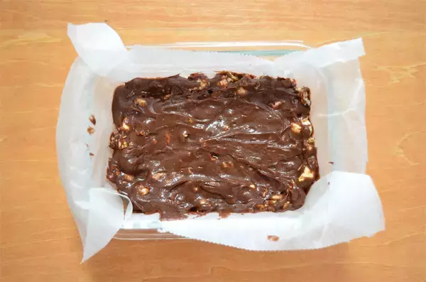 「【腸活スイーツ】「食物繊維たっぷりポップコーン」でチョコブラウニー作ってみた！レンチン一発♪【企業公式】」の画像