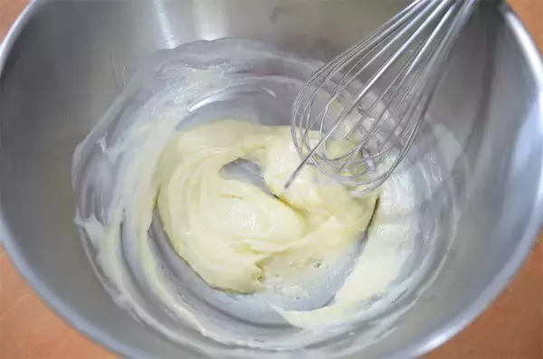 「【天ぷら粉であのカステラを!?】驚異のふわシュワ食感「台湾カステラ」作ってみた！ホントにできたぞ…！」の画像