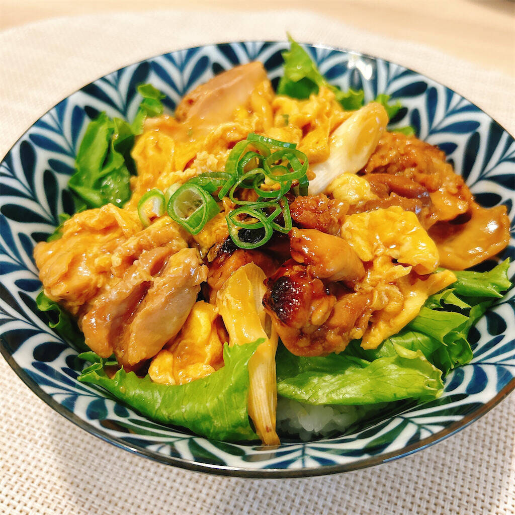 【思考停止でつくれてウマい！】レンジ7分半で完成する「てりたまチキン」が救世主だった件【キッコーマン】