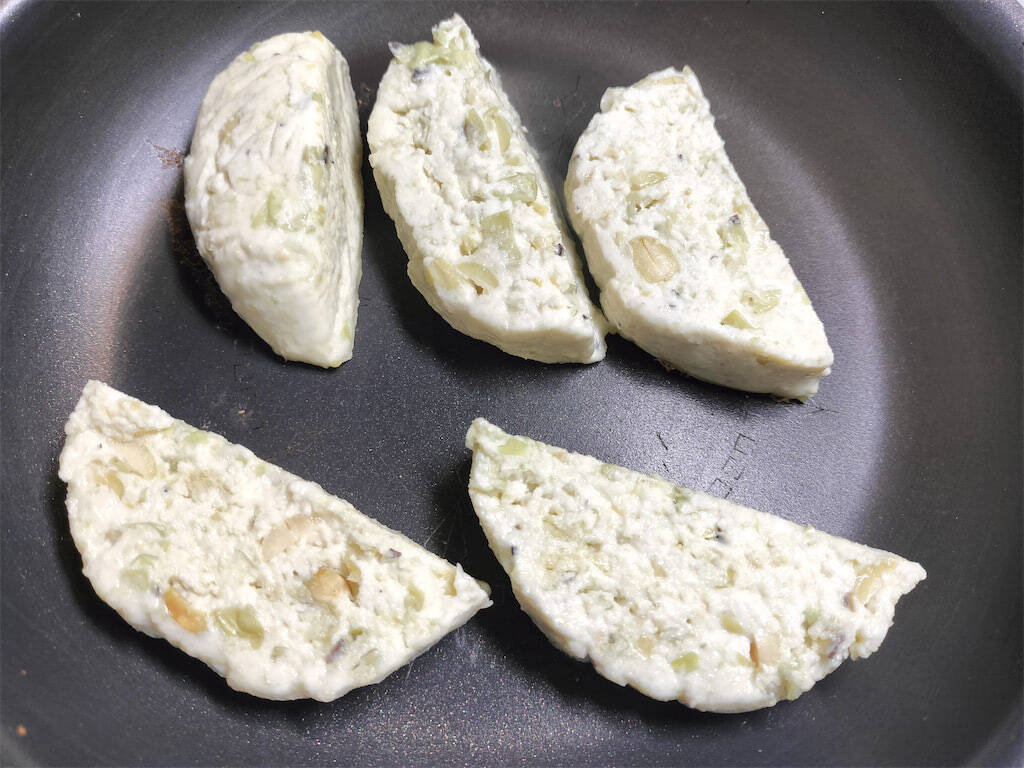 【絶品！郷土メシ】青森県の郷土菓子「豆しとぎ」って!?青大豆の緑が鮮やか♡焼くと香ばしい〜
