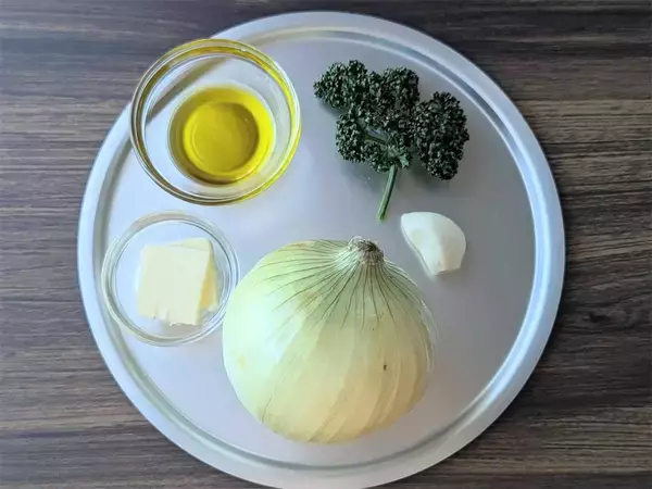 「【新玉ねぎの一番おいしい食べ方】甘み＆旨味がギュ♡な「ステーキ」作ろう！ソースも玉ねぎなの!?【農家直伝】」の画像
