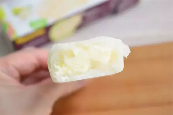 「【実食レポ】スタバ＆ハーゲンダッツ新作！みずみずしい甘さのひんやりフルーツ系新商品、完成度はいかに!?」の画像