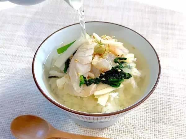 「【意外な組み合わせ】白菜×春菊×刺身のサラダ仕立て爆誕！ご飯もお酒もススム♡お茶漬けにすると二度おいしい!?」の画像