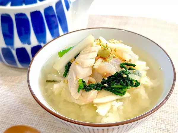 「【意外な組み合わせ】白菜×春菊×刺身のサラダ仕立て爆誕！ご飯もお酒もススム♡お茶漬けにすると二度おいしい!?」の画像