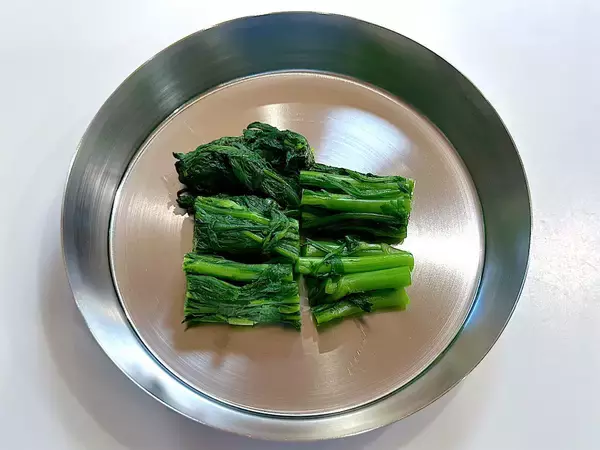 「【意外な組み合わせ】白菜×春菊×刺身のサラダ仕立て爆誕！ご飯もお酒もススム♡お茶漬けにすると二度おいしい!?」の画像