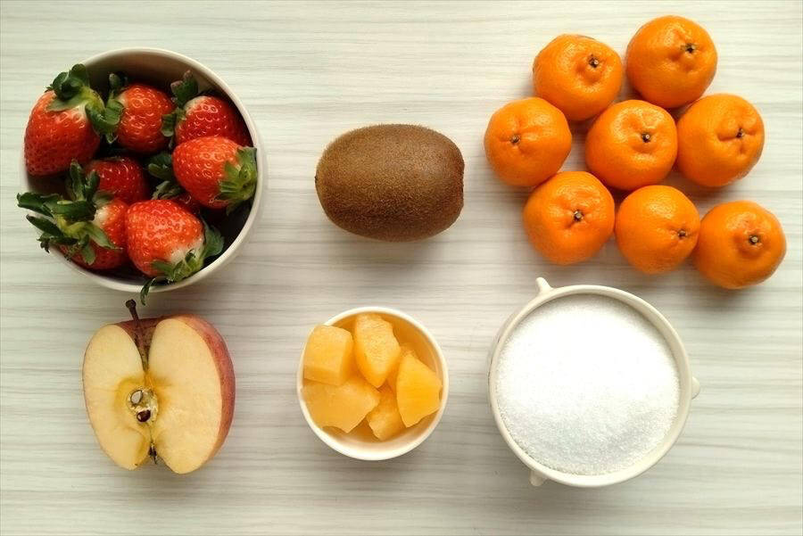 【お祭り屋台のフルーツ飴♪完コピしてみた】表面パリッ…からの中ジューシ～♡失敗しない飴掛けテクも詳しく解説