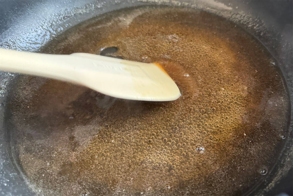 挽き肉に“おろし”を和えた肉ダネはふわふわ♡お揚げに詰めて「あんかけ鶏大根蒸し」作ろう！痩せる系