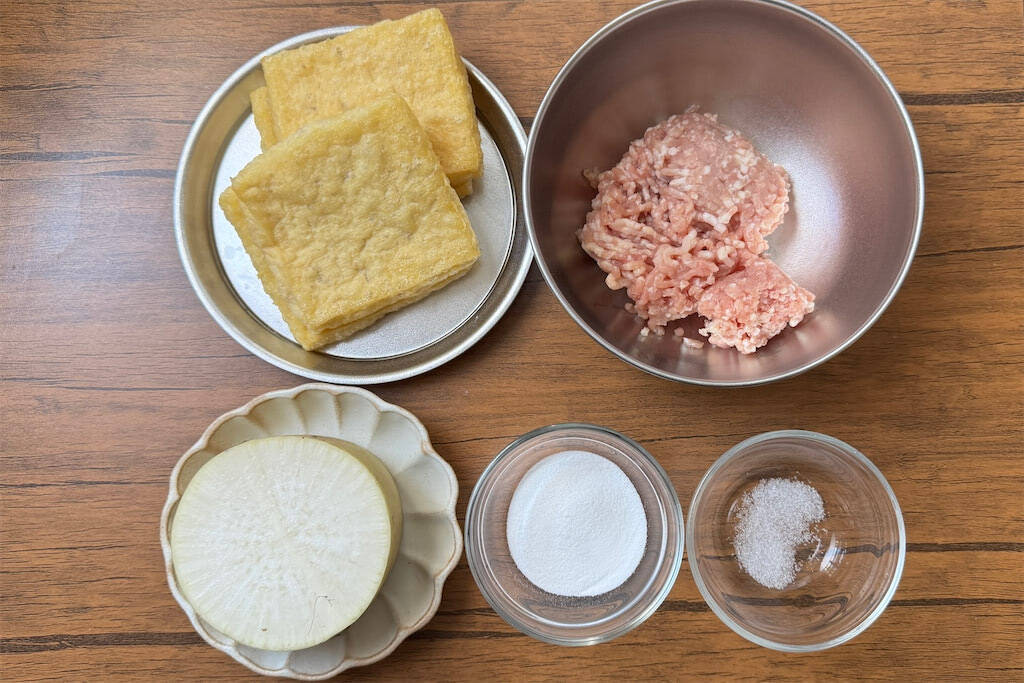 挽き肉に“おろし”を和えた肉ダネはふわふわ♡お揚げに詰めて「あんかけ鶏大根蒸し」作ろう！痩せる系