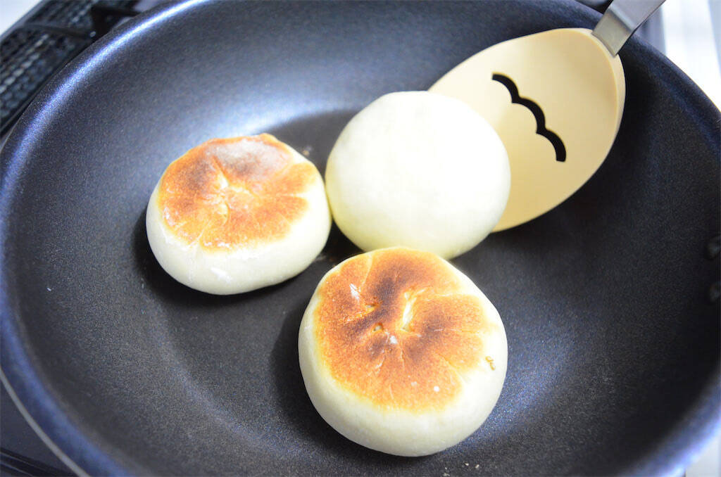 【おてっか、って知ってる？】なす味噌とろ～り！長野の郷土食「おてっか」でおやき焼いてみた！とろける～♡