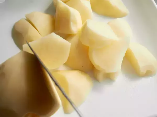 「じゃがいもの一番おいしい食べ方！リュウジの「じゃがいものカッチョエペペ」作ってみた♪」の画像