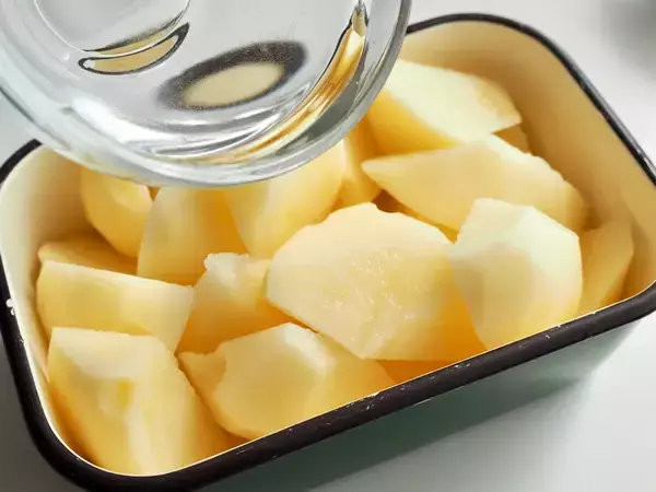 「じゃがいもの一番おいしい食べ方！リュウジの「じゃがいものカッチョエペペ」作ってみた♪」の画像