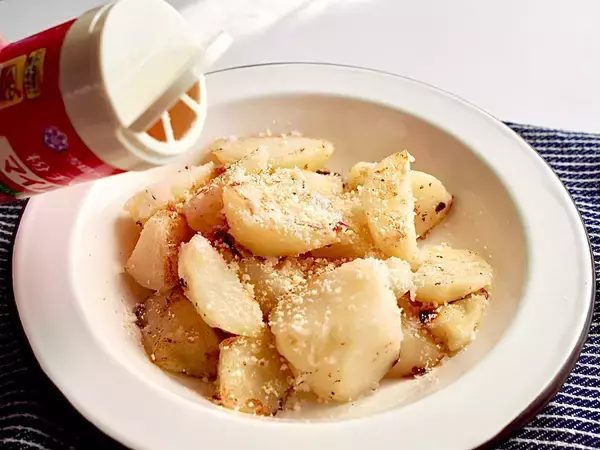 「じゃがいもの一番おいしい食べ方！リュウジの「じゃがいものカッチョエペペ」作ってみた♪」の画像