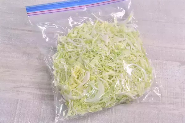 「【体をギュッとしぼりたいなら】「酢キャベツ」が最強!?野菜のプロが教える続けやすさの秘密【青髪のテツ】」の画像