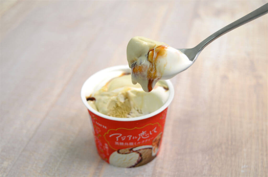 【今日はどれでリラックスする？】編集部おすすめ「お茶アイス」4選を徹底レポ♪濃厚抹茶や話題のアジア系も！